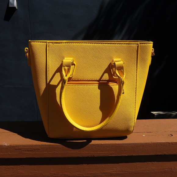 Yellow Leather Tote Handbag with Strap - Picture 4 of 10